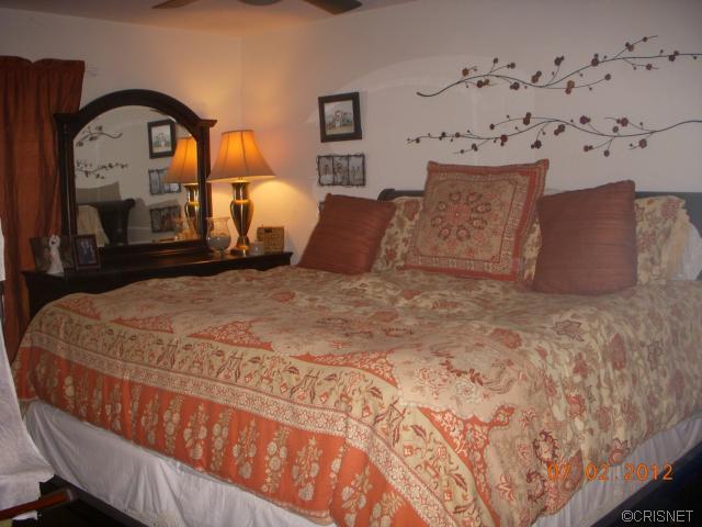25951-Stafford-Canyon-bedroom