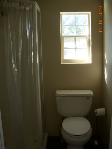 studio-bathroom